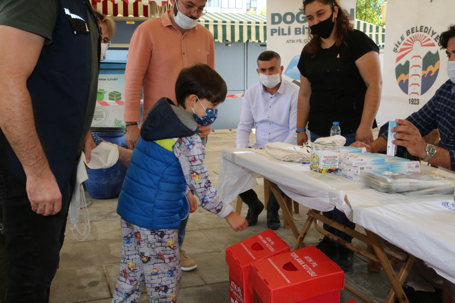 Geri Dönüşüm Çalışmaları ve Atık Yönetimi